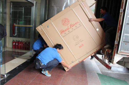 隆子钢琴贵重工艺品无忧运